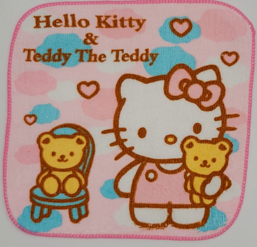 Sanrio Hello Kitty washcloths, stitched towel edge and character print detail