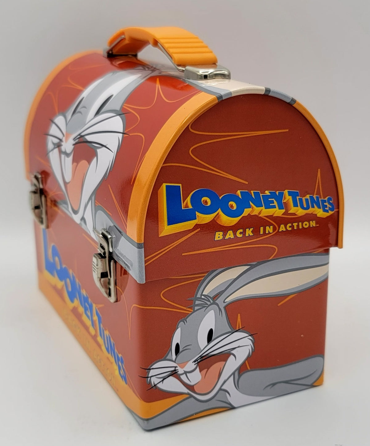 Looney Tunes Back in Action Bugs Bunny Dome Lunch Box