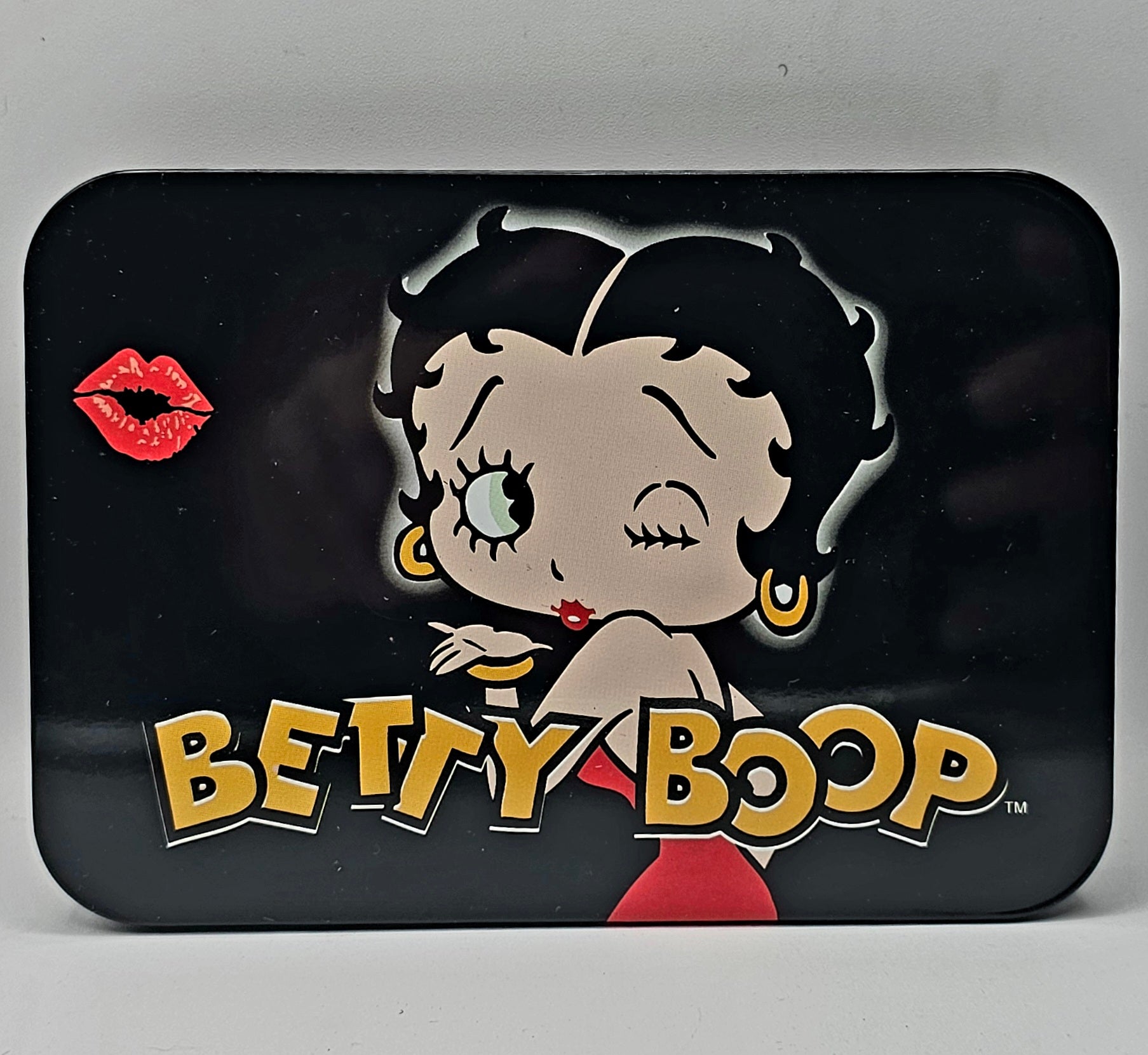 Betty Boop special edition playing card tin set, vintage cartoon collectible front view