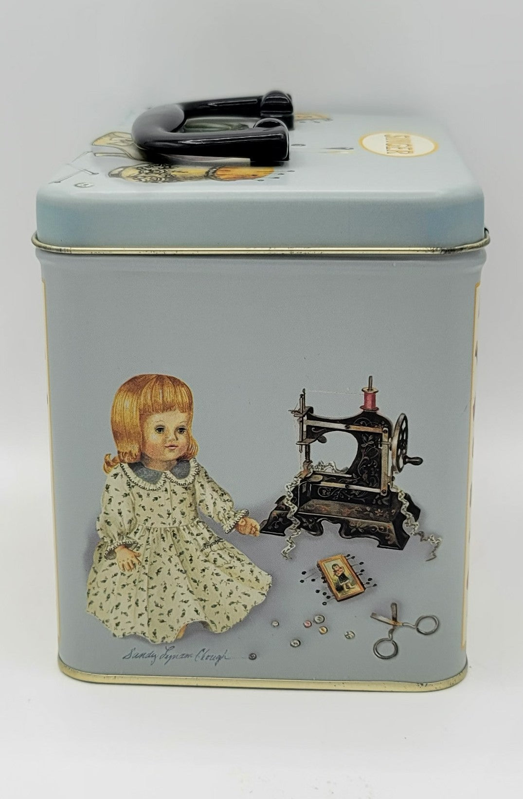Singer Blue Sewing Notions Square Metal Keepsake Box