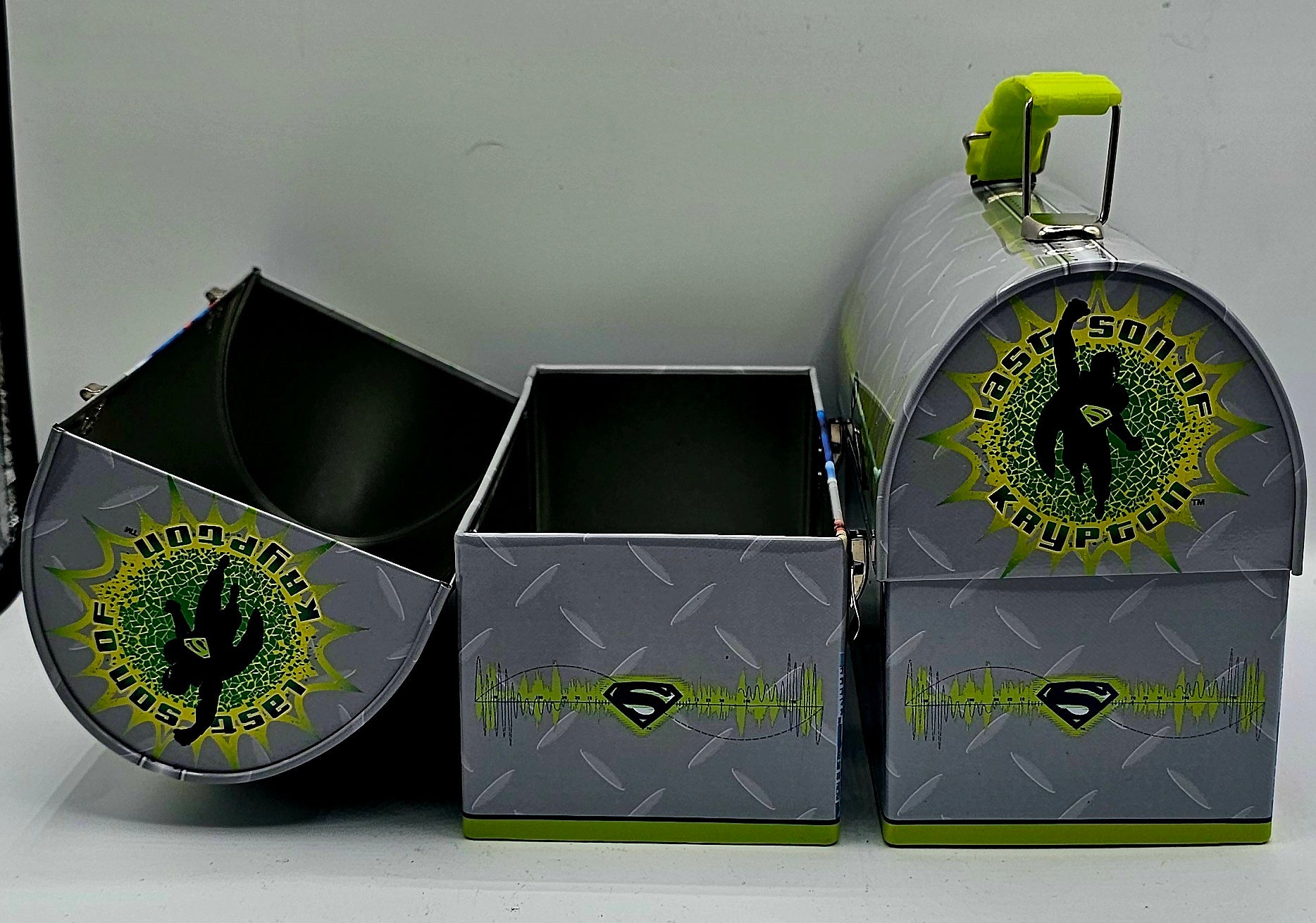 Superman Kryptonite dome lunch box, DC Comics Man of Steel collectible