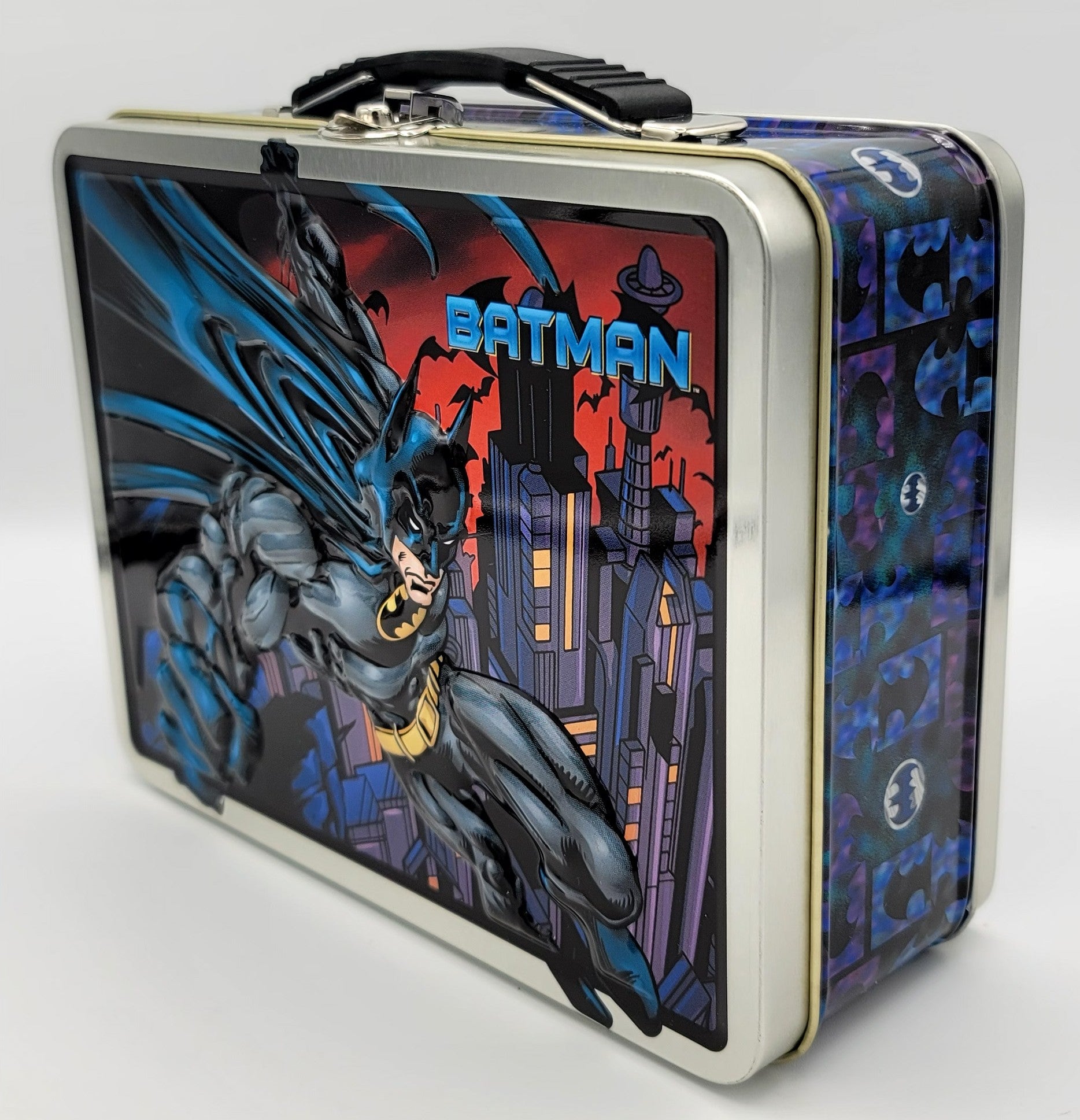Batman Gotham Skyline Leap Square Embossed Lunch Box Carry Case 2006 DC Comics Collector Carry Case, packaging view