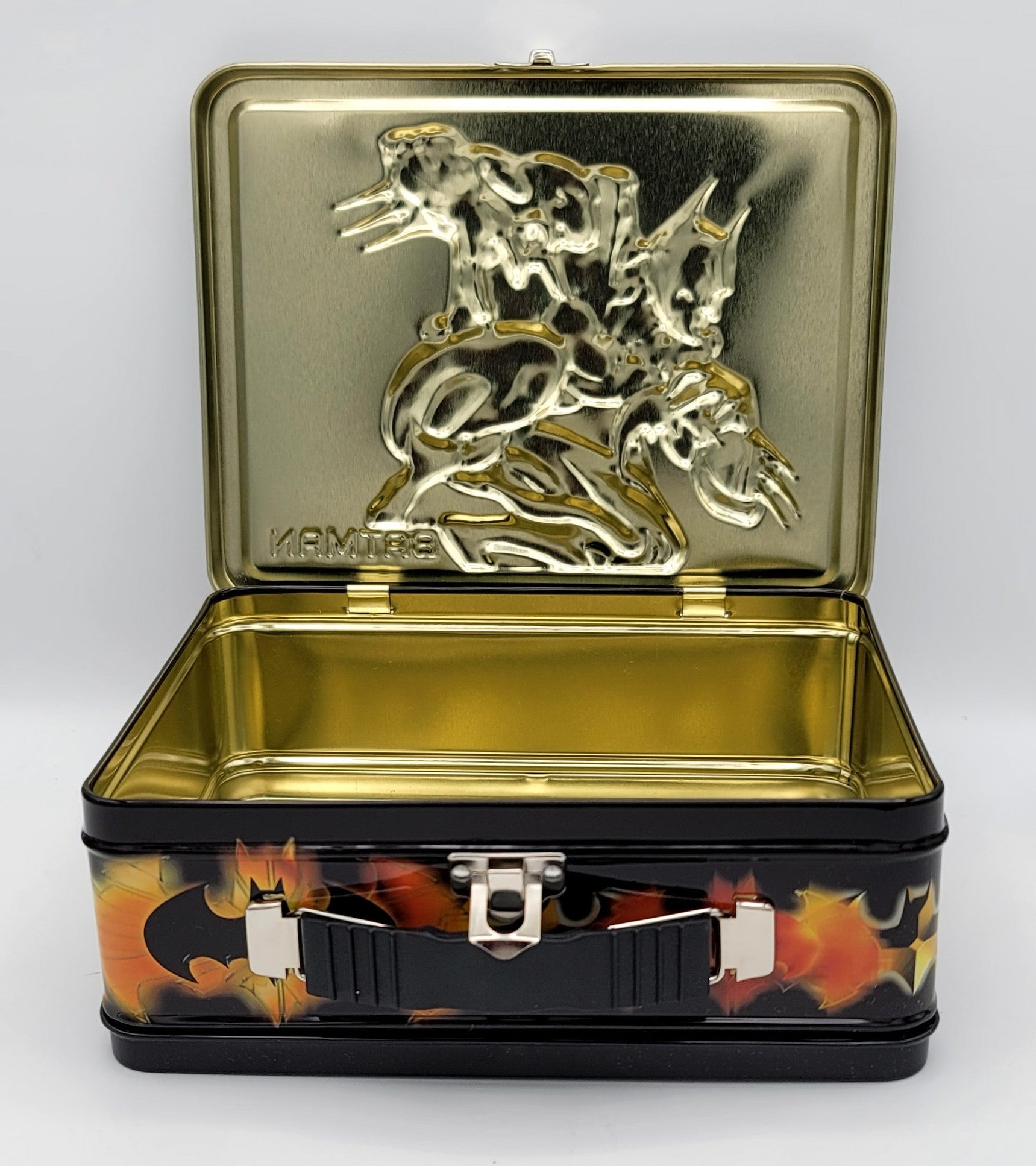Batman Gargoyle Perch Square Metal Lunch Box, 2006 DC Comics Collector Carry Case, packaging view