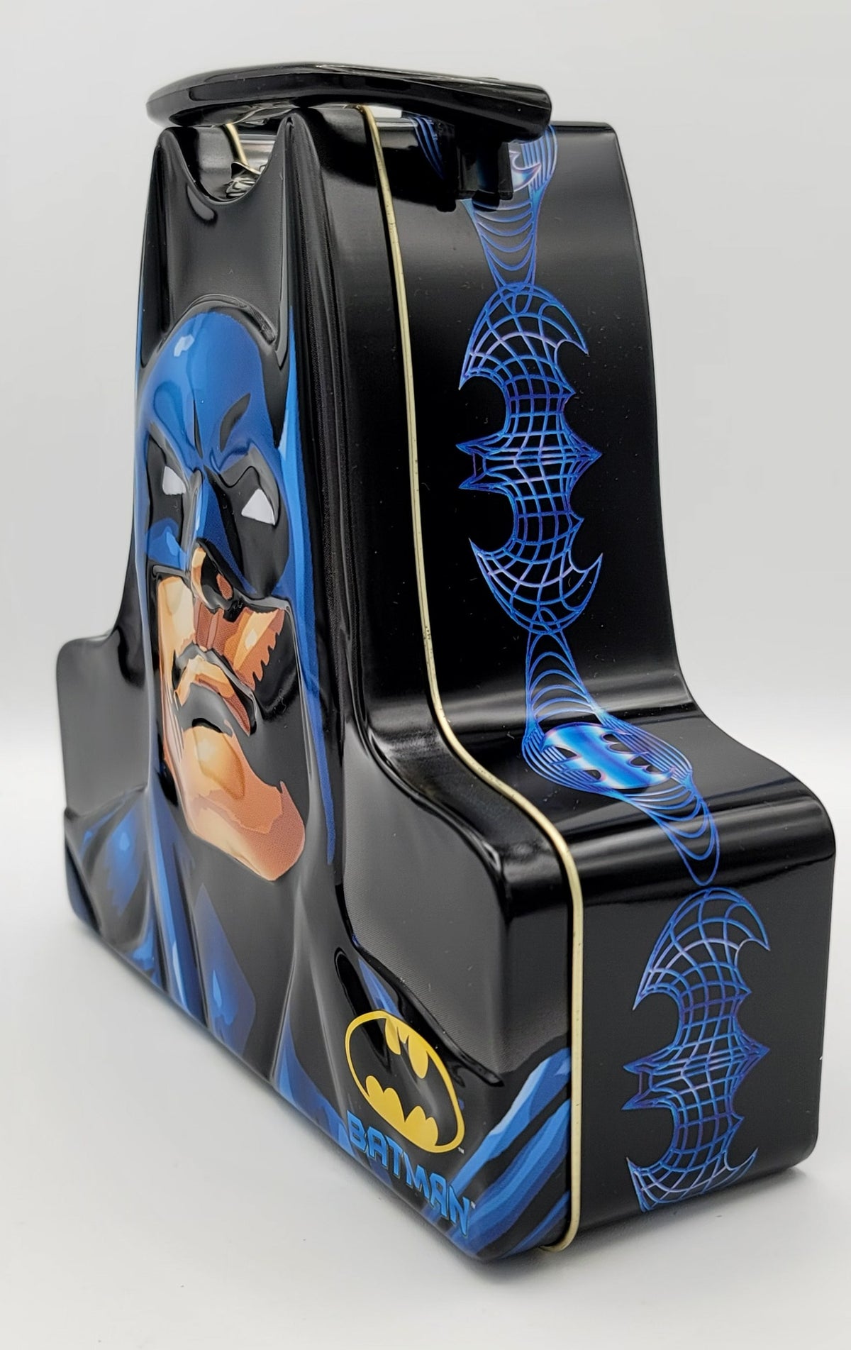 Batman Caped Crusader Cowl Shaped Tin Case Metal Lunch Box, 2006 DC Comics Character Collector Carry Case, packaging view